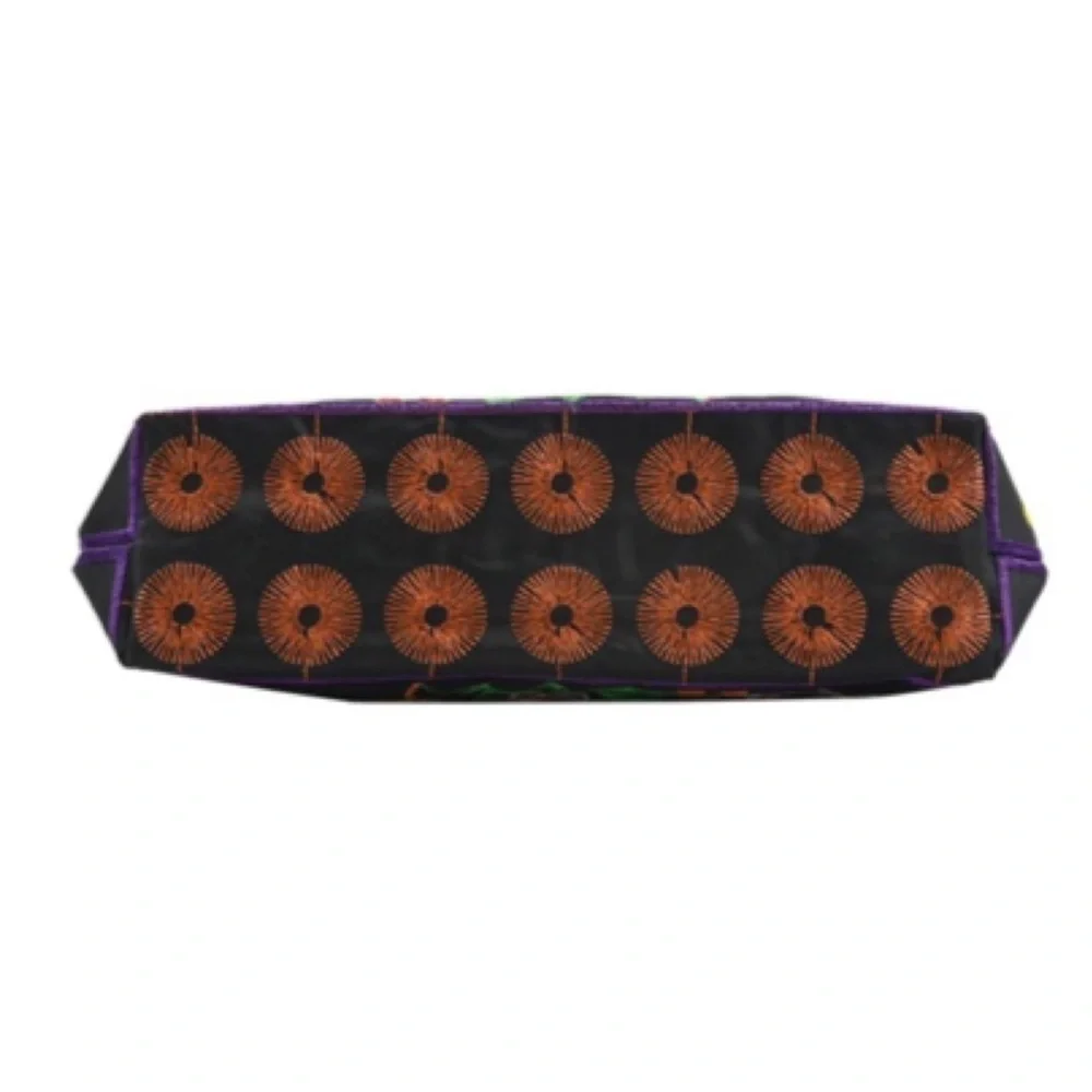 N/A floral embroidery
